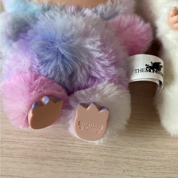 Authentic POP MART Labubu - Picture 4 of 7